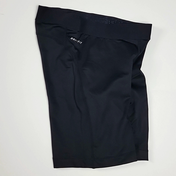 Men's Nike Pro Shorts - Picture 4 of 5